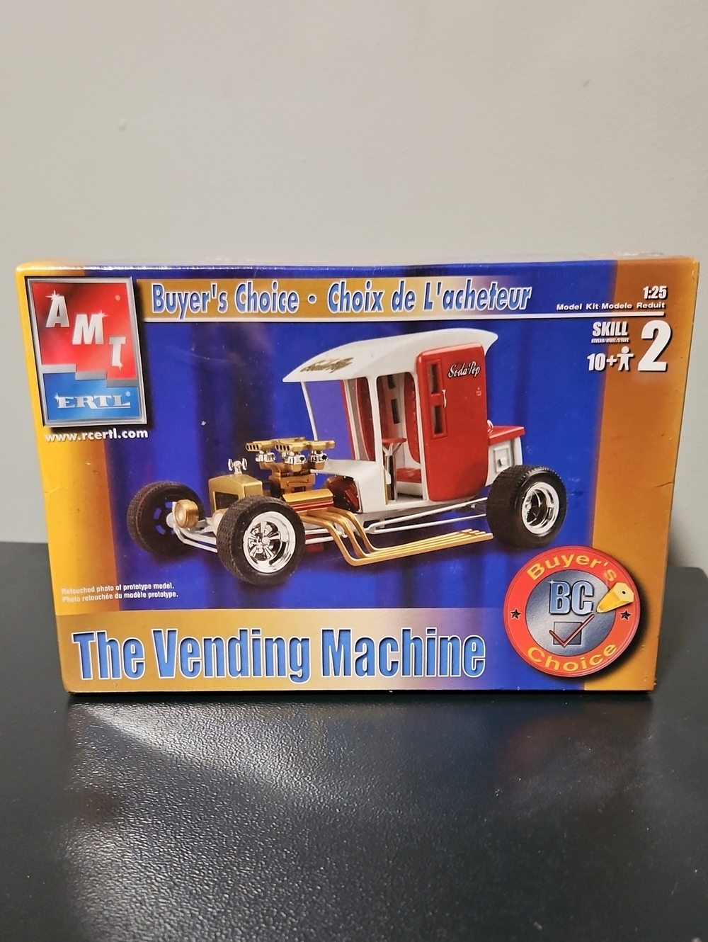 The Vending Machine Vtg Plastic Model Kit By Amt